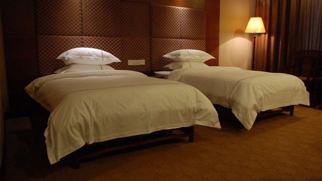 הנגיאנג Hollyear Hotel שירותים תמונה